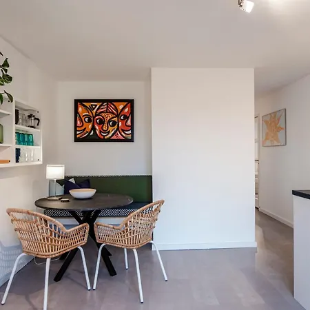 Evership Just Minutes From The And Center 別荘 *