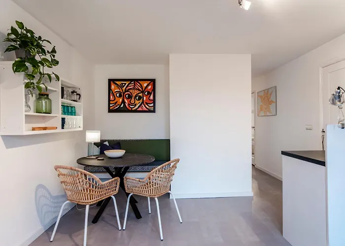 Evership Just Minutes From The And Center Holiday home *